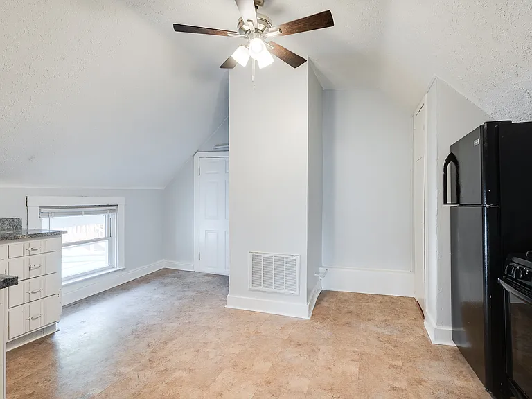 457 E Brandeis Ave #1 — Photo 11
