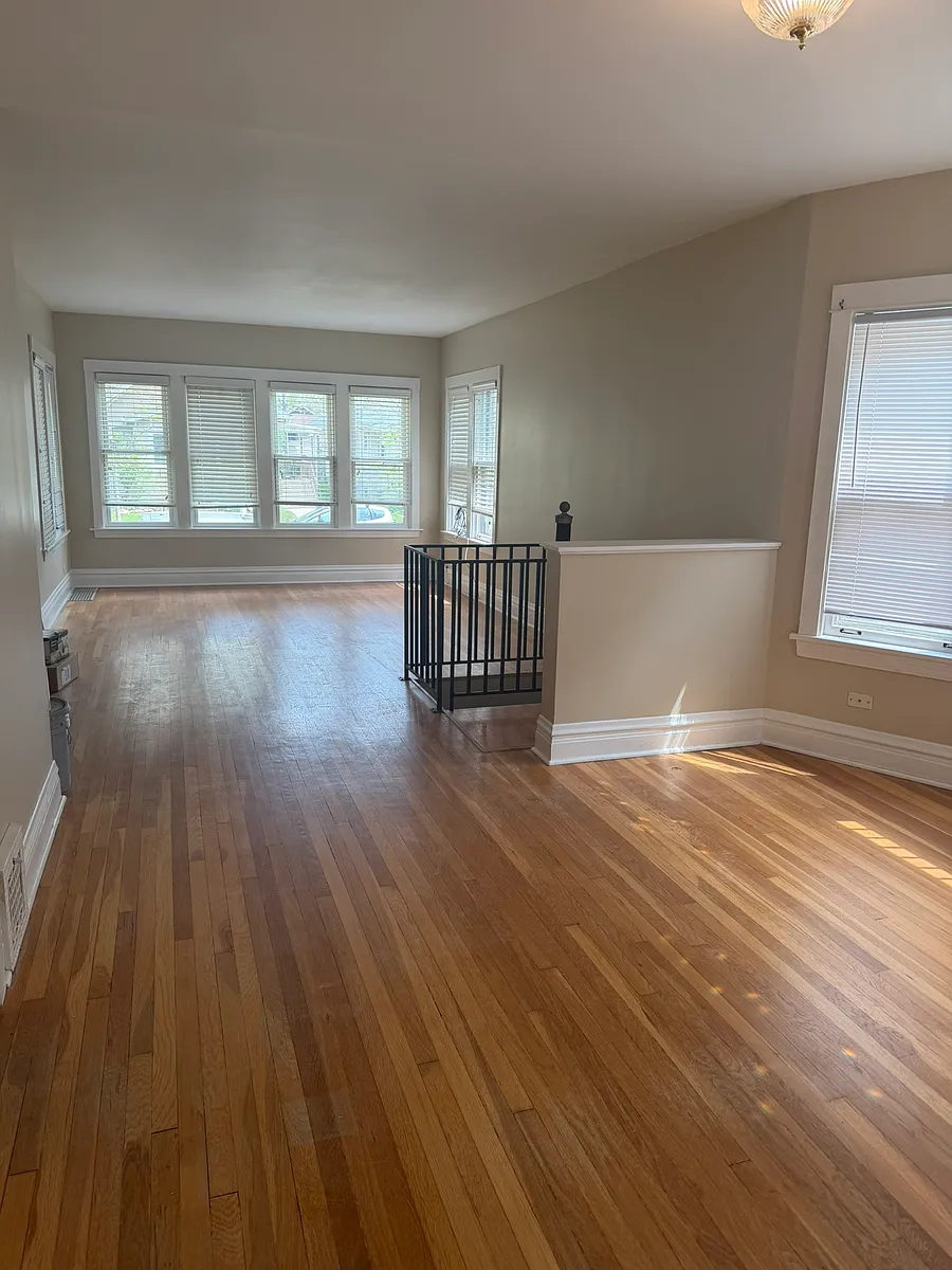 Building Photo - 743 N Taylor Ave #1