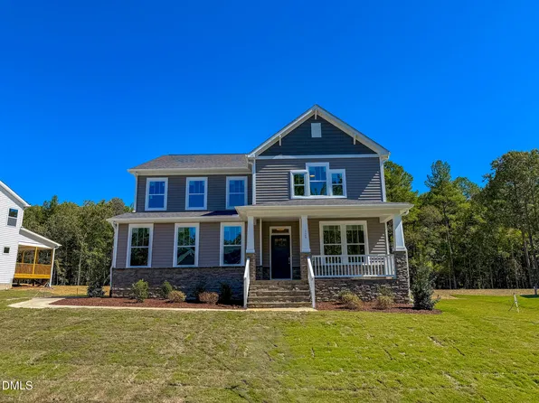 129 Bluestone Dr, Lillington, NC 27546