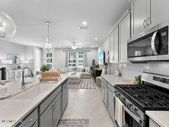 5th image of 3620 MARSH RESERVE Boulevard