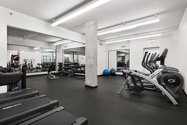 Rented by Keller Williams NYC | media 23