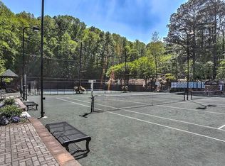 6035 Riverside Dr, Sandy Springs, GA 30328