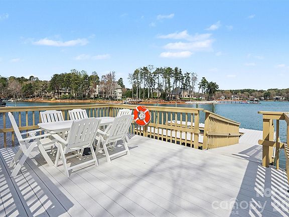 4th image of 183 Mayfair Rd