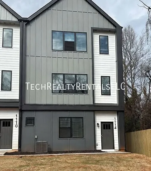 1114 Ivan Dr #1 — Photo 3