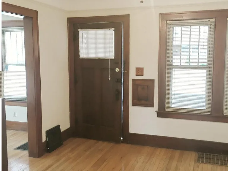 310 Virginia Ave — Photo 5
