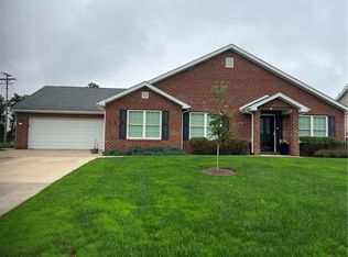 124 Cherokee Dr, Beaver Falls, PA