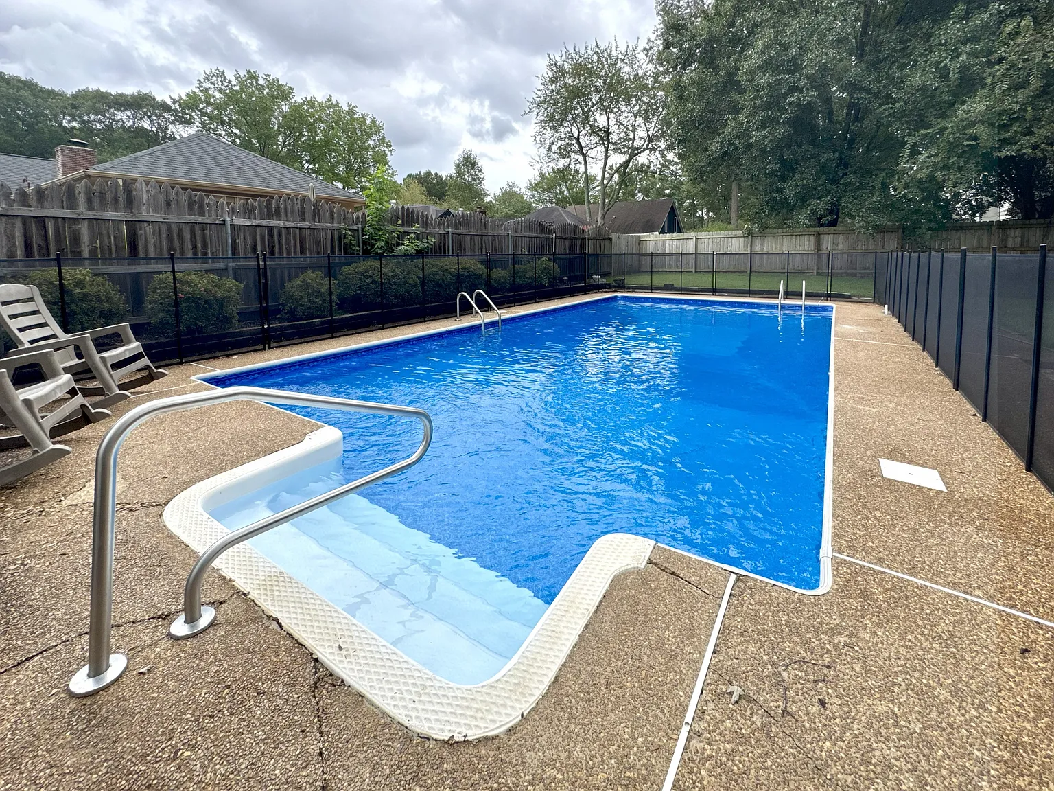 5 bed, 2.5 bath, 2800 sqft, $8,970 — Photo 4
