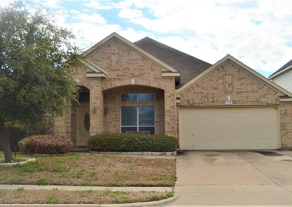 1st image of 712 Bur Oak Dr