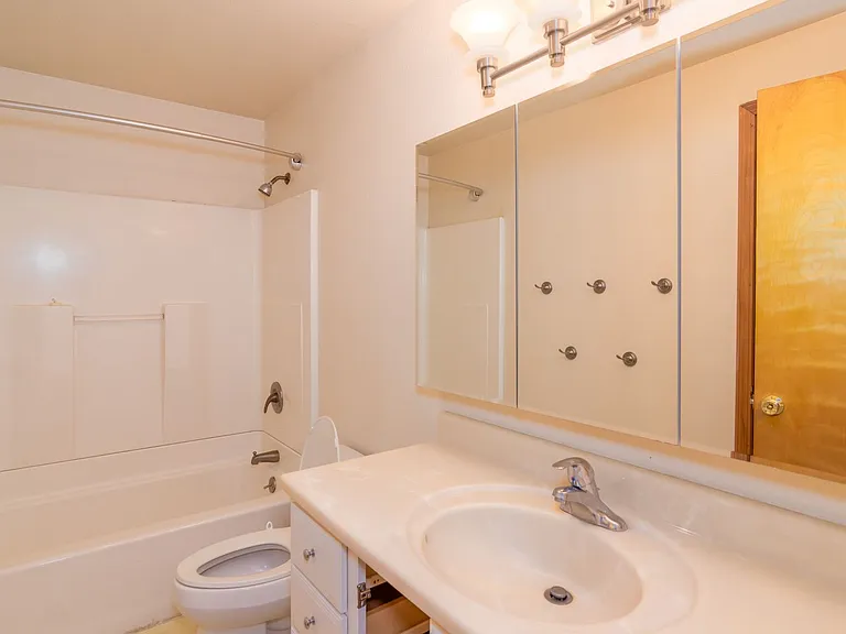1309 Pineview St — Photo 7