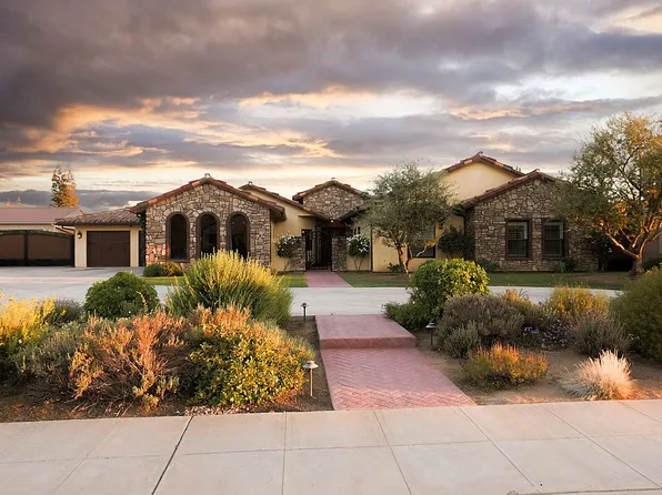 2390 Swift Ave, Clovis, CA 93611