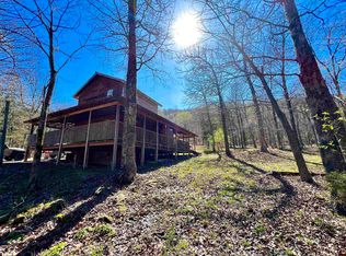 561 Threeway Rd, Yellville, AR 72687