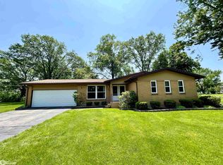 3325 Country Club Ln, Fort Madison, IA 52627