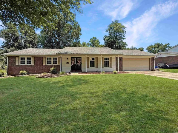 5200 Kenwood Dr, Newburgh, IN 47630
