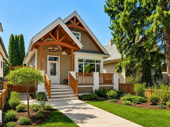 10813 74th Ave NW, Edmonton, AB T6E 1G8