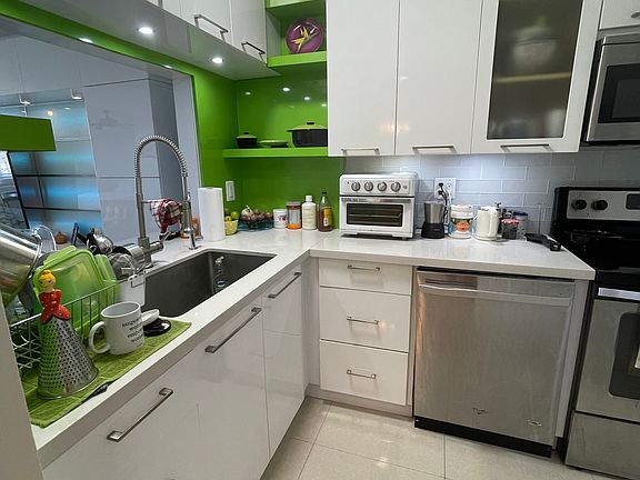 2nd image of 2899 Collins Ave APT 1119