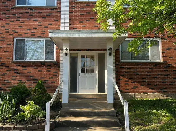 5252 Bischoff Ave #D, Saint Louis, MO 63110