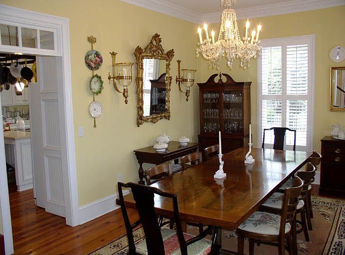 2nd image of 20 Grace Ln
