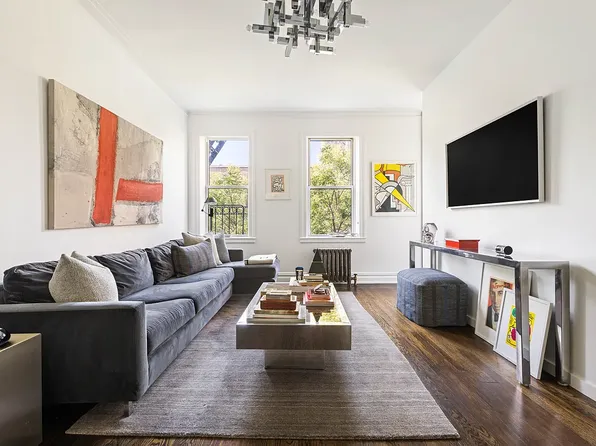 253 West 16th Street image 1 of 9