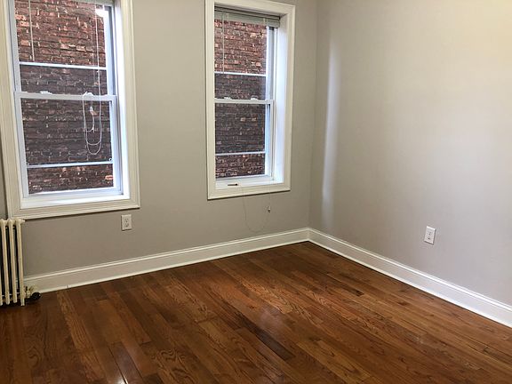 4th image of 384 Baldwin Ave APT 8A