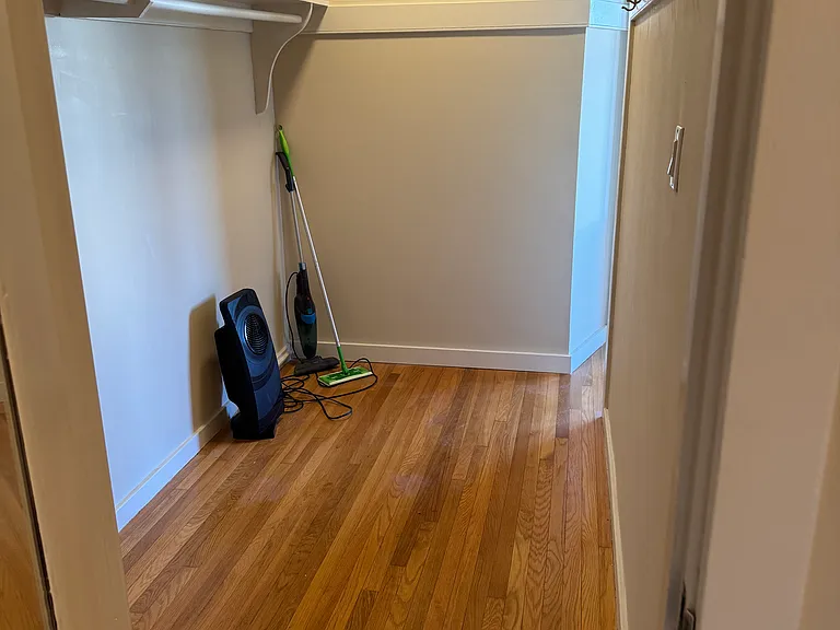 970 Bay St #2 — Photo 7