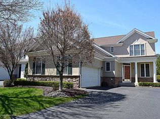 16 W Parsonage Way, Manalapan, NJ 07726