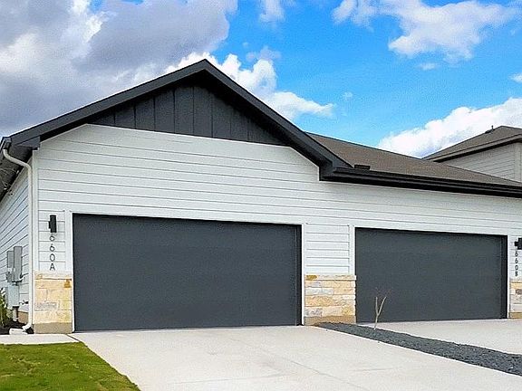 2nd image of 1001 Staglin St