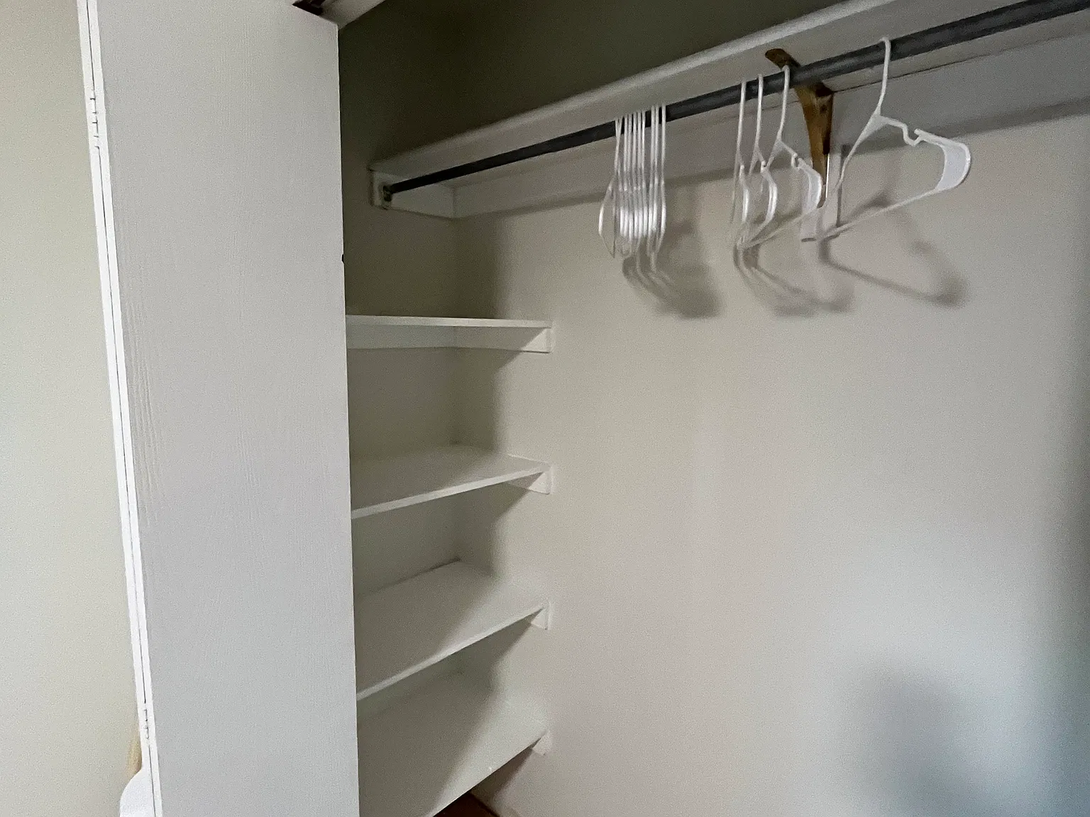 2 bed, 739 sqft, $1,500 — Photo 4