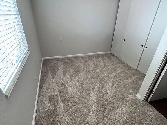 3rd image of 1616 E St APT 12