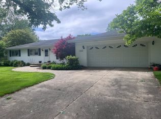 300 Penny Ln, Peotone, IL