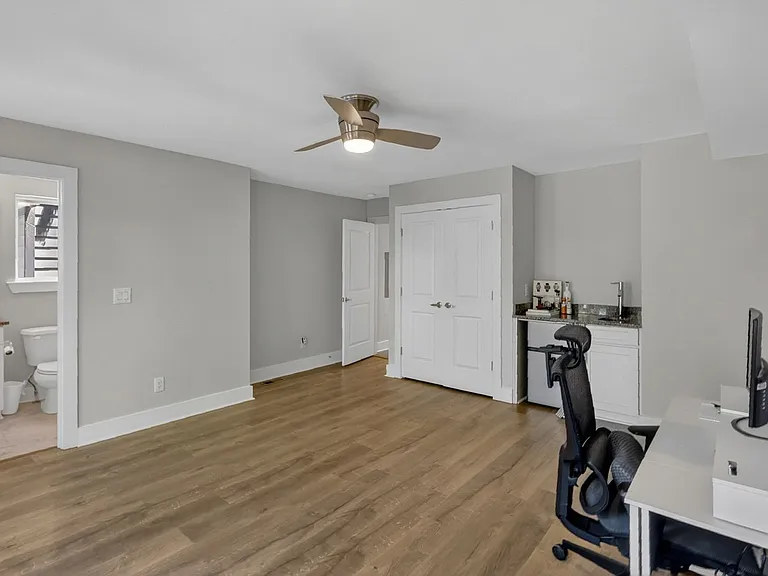 1007A Alice St — Photo 43