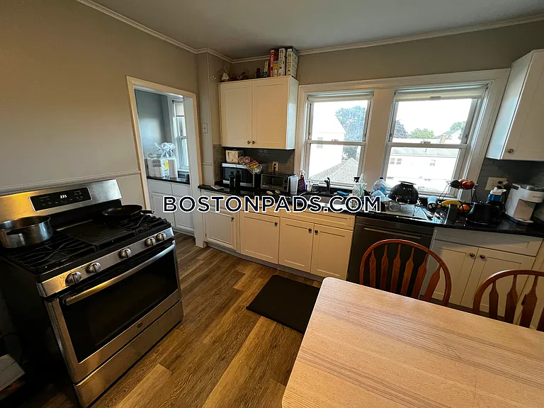 60 Buzzell Ln #2 — Photo 2