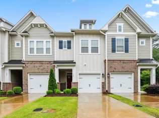 127 Manordale Dr, Chapel Hill, NC 27517