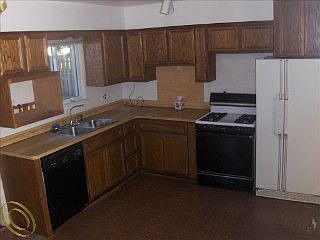 2nd image of 39440 Millington Dr