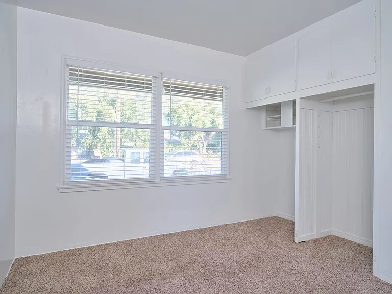 116 E Orchard St — Photo 5