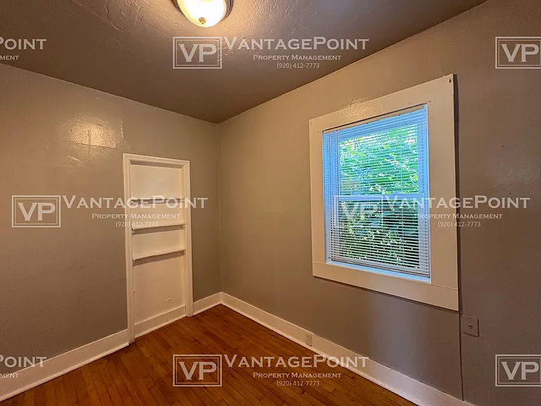 334 S Quincy St — Photo 15