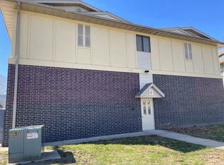409 S Dodge St #4, Iowa City, IA 52240