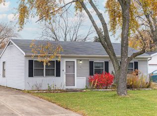 204 Hampdon Ct, Bolingbrook, IL