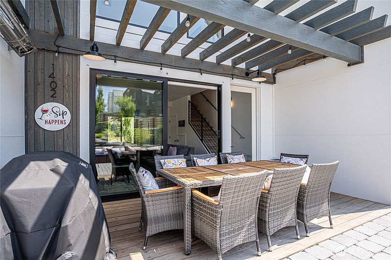 3rd image of 1402 Cottage Lane