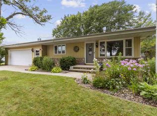 1609 S Schaefer St, Appleton, WI 54915
