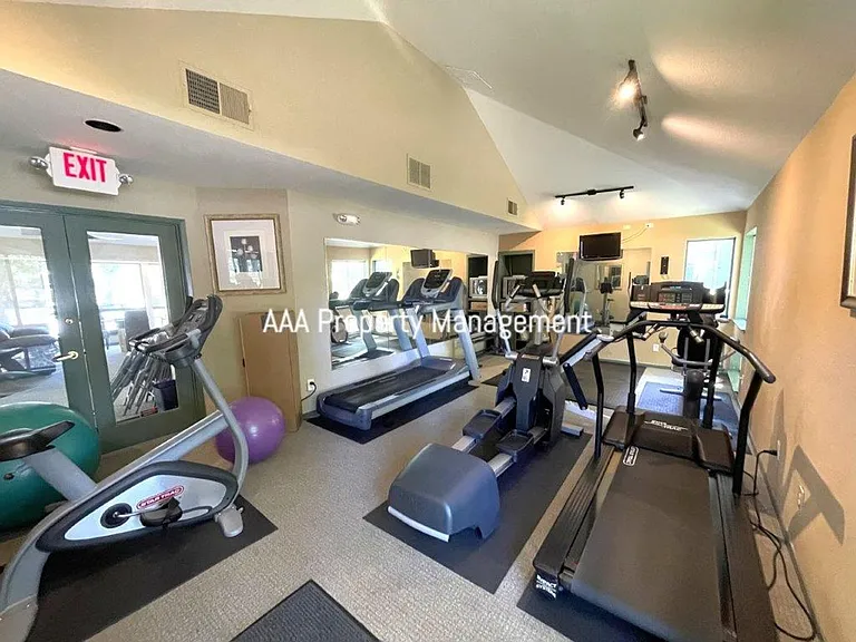 2530 Oak Rd #204 — Photo 24