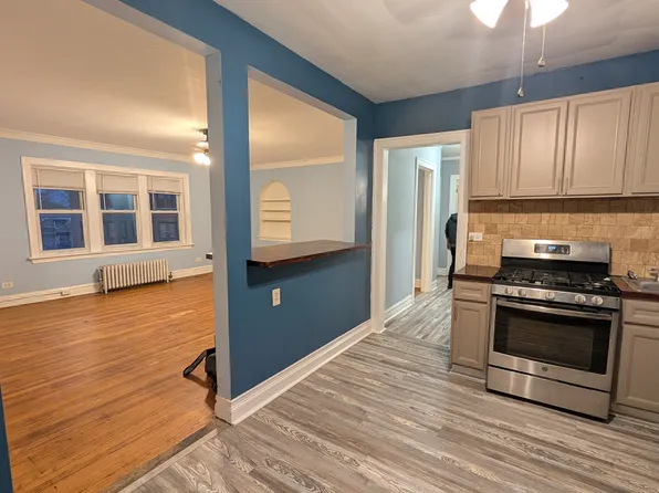 7416 N Rogers Ave #3S, Chicago, IL 60626