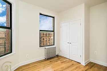 Rented by Century 21 Metropolitan