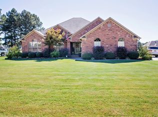 41 Country Ln, Morrilton, AR 72110