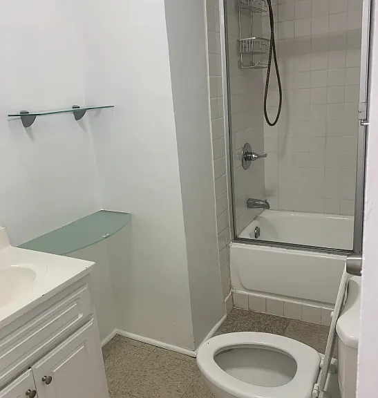 716 N Virgil Ave #716 — Photo 7