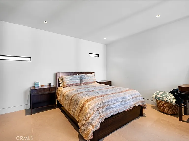 1509 E Bay Ave — Photo 20