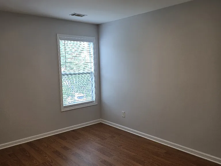 1901 Durwood Ln — Photo 26