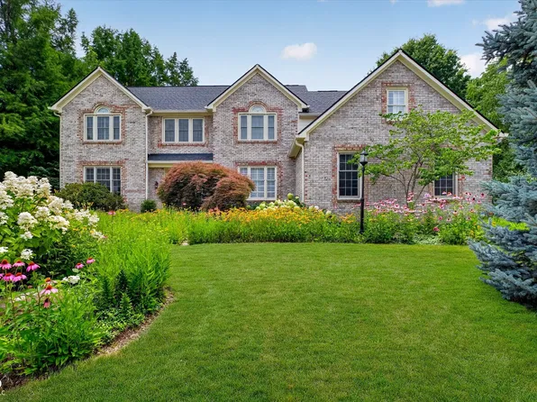 5785 Gyrfalcon Pl, Carmel, IN 46033