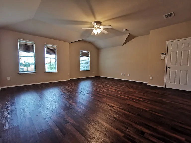 4344 Silverwood Trl — Photo 11