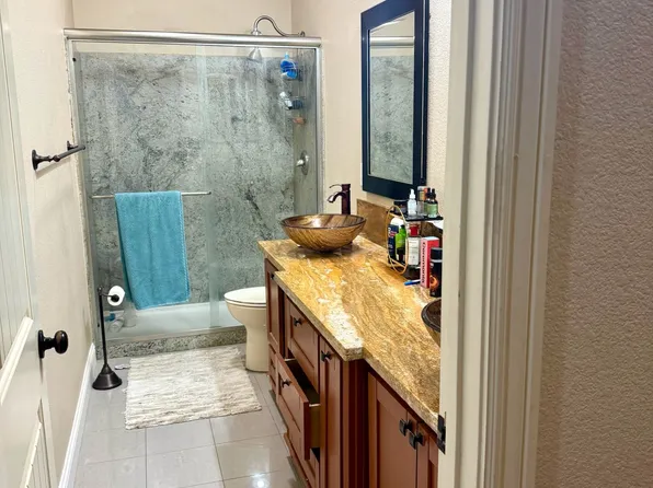 10015 Pianella Way, Elk Grove, CA 95757