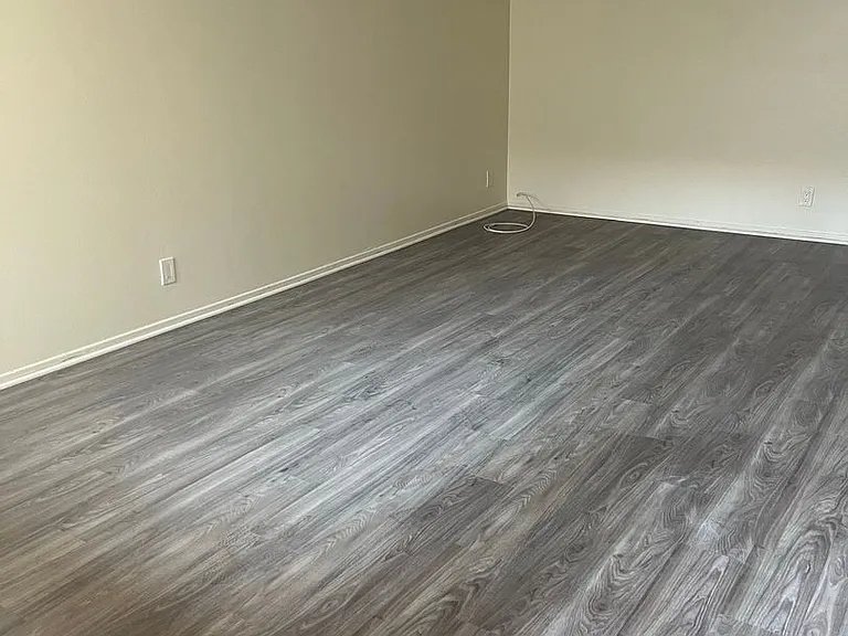 13921 YUKON LP — Photo 2